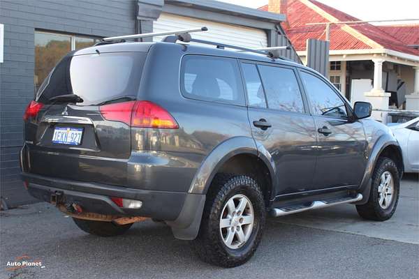 2013 Mitsubishi Challenger PB