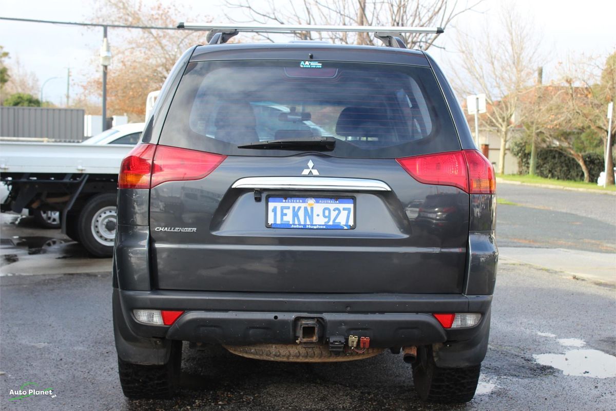 2013 Mitsubishi Challenger PB