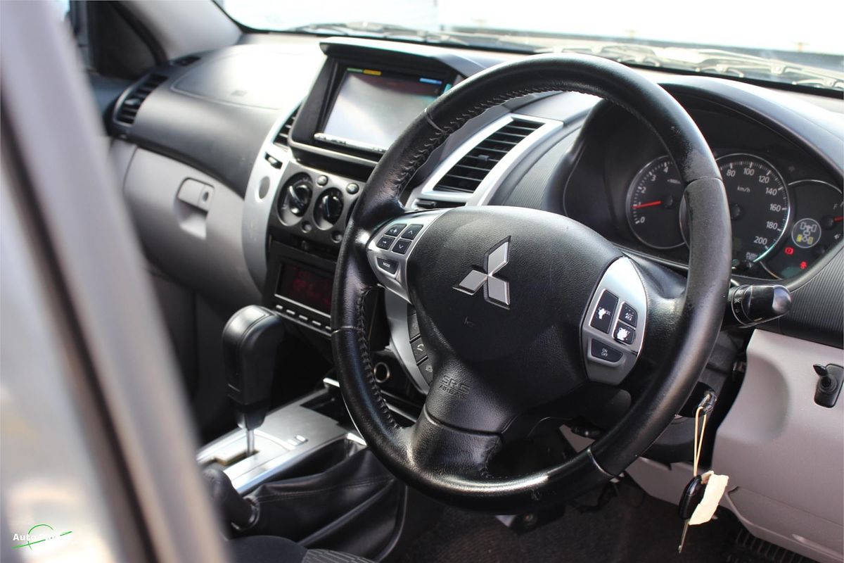 2013 Mitsubishi Challenger PB