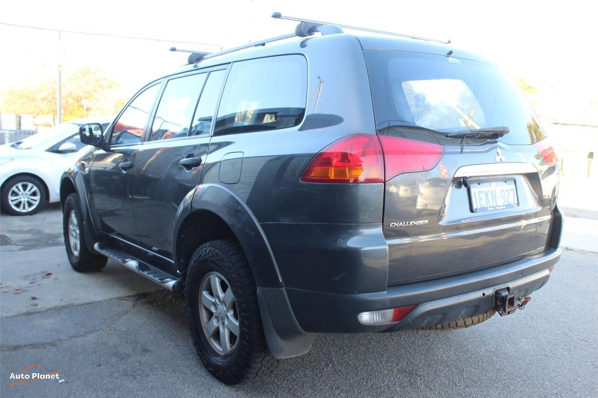 2013 Mitsubishi Challenger PB