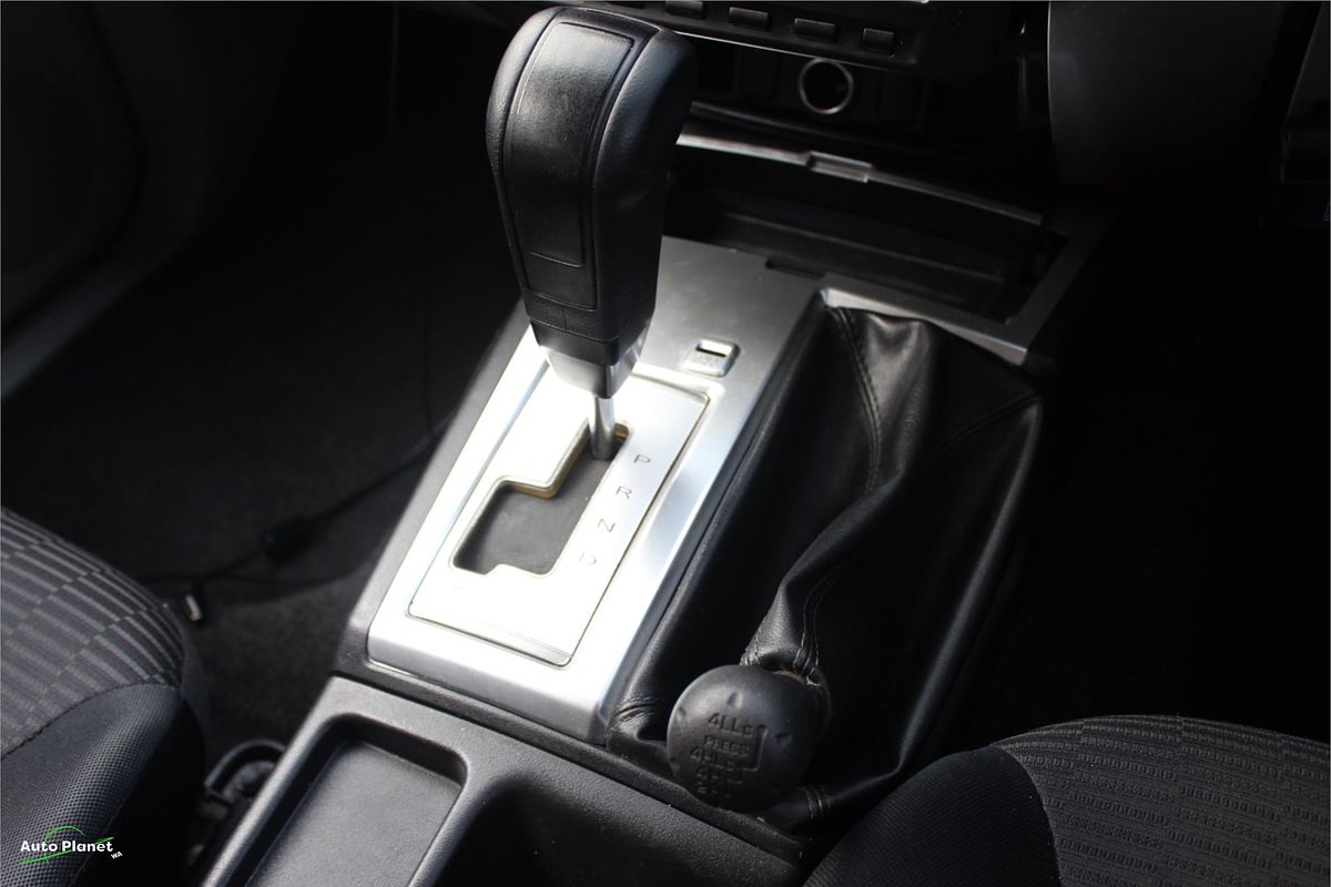 2013 Mitsubishi Challenger PB