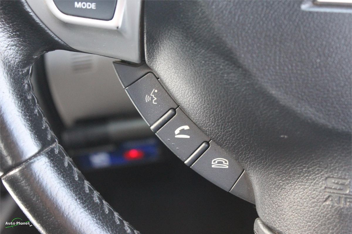 2013 Mitsubishi Challenger PB