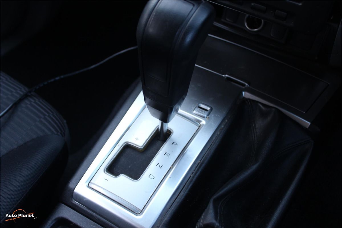 2013 Mitsubishi Challenger PB