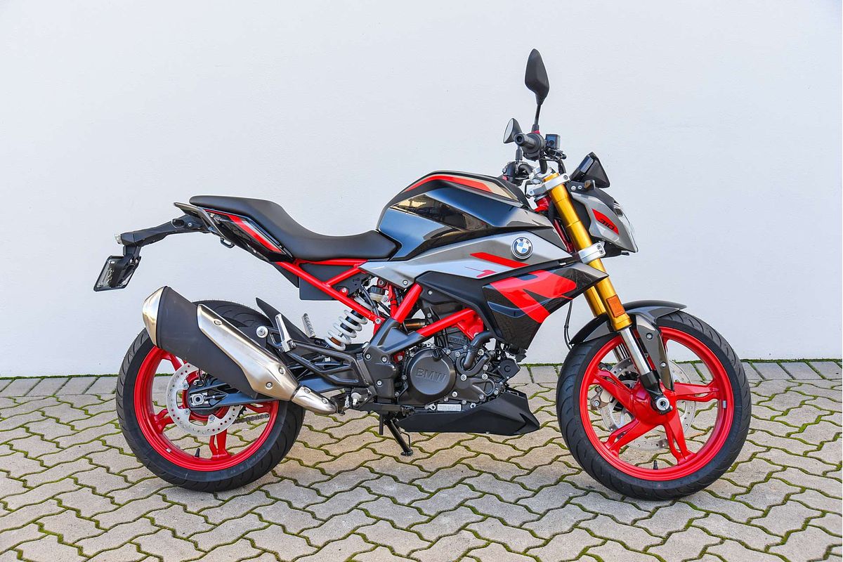 2025 BMW G 310 R G 310