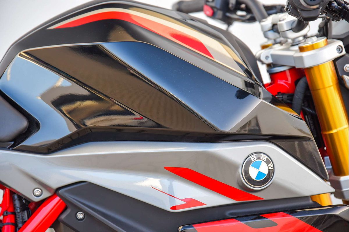 2025 BMW G 310 R G 310