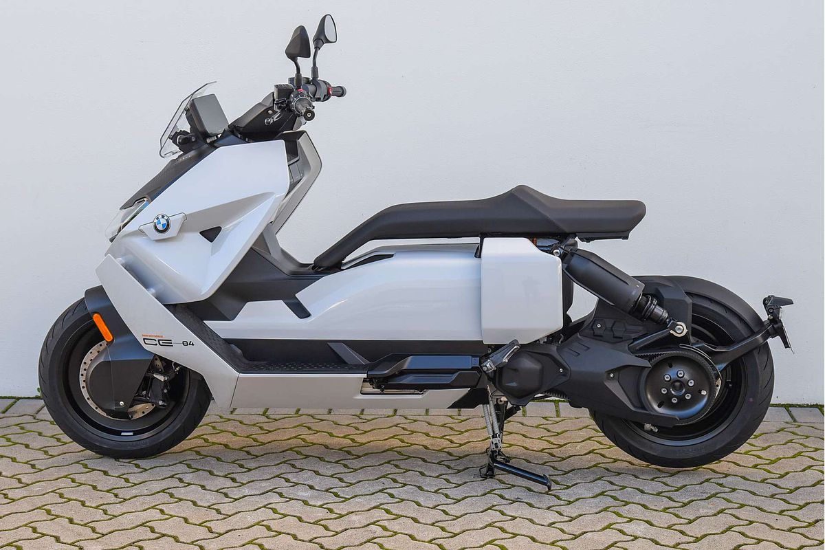 2024 BMW CE 04 CE