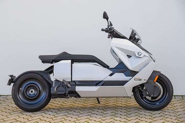 2024 BMW CE 04 CE