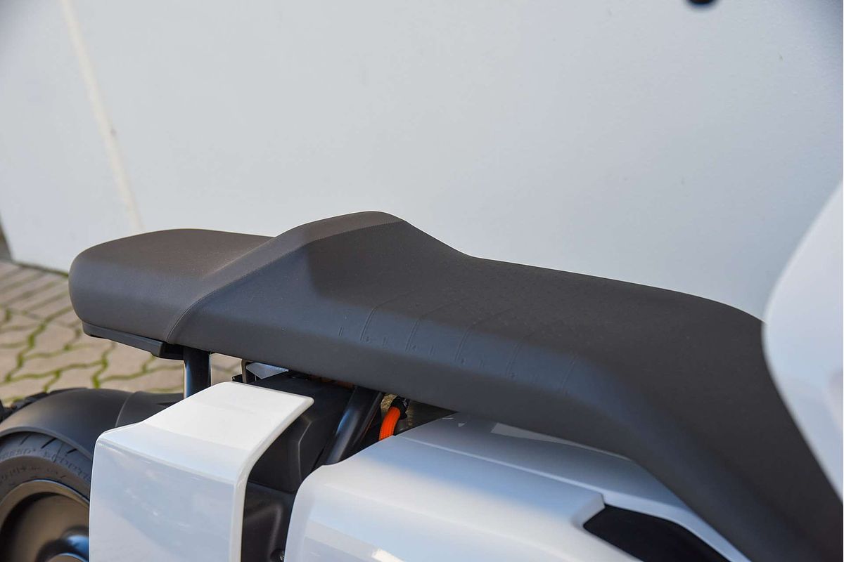2024 BMW CE 04 CE