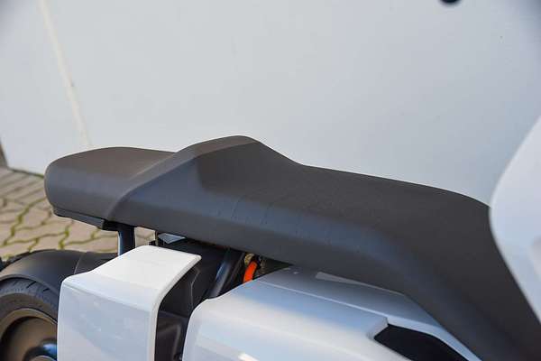 2024 BMW CE 04 CE