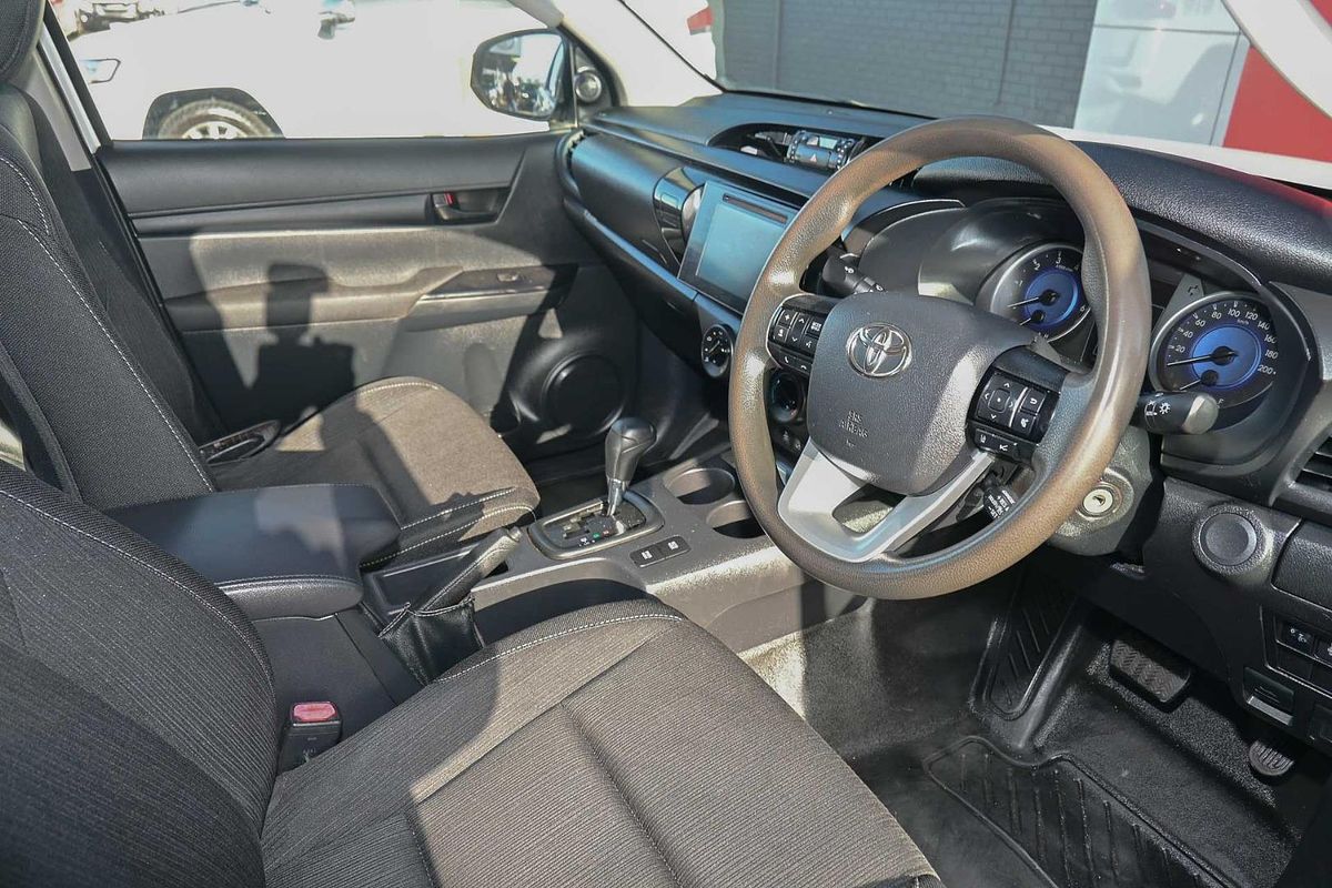 2020 Toyota Hilux SR GUN126R 4X4