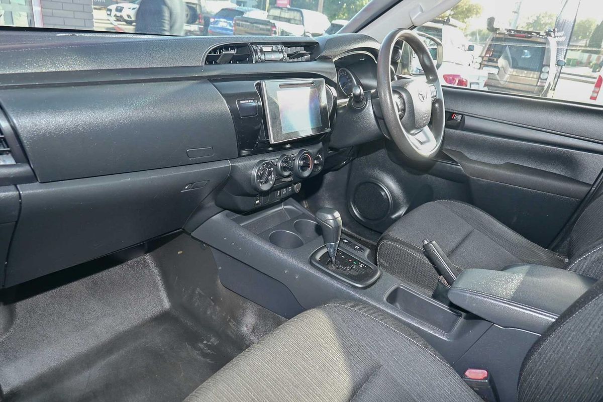 2020 Toyota Hilux SR GUN126R 4X4