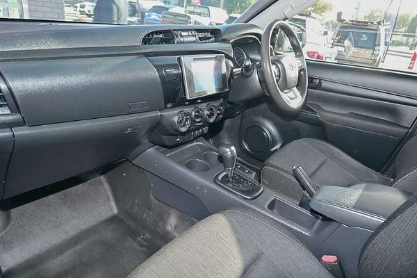 2020 Toyota Hilux SR GUN126R 4X4