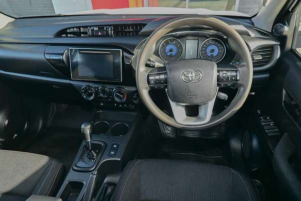 2020 Toyota Hilux SR GUN126R 4X4