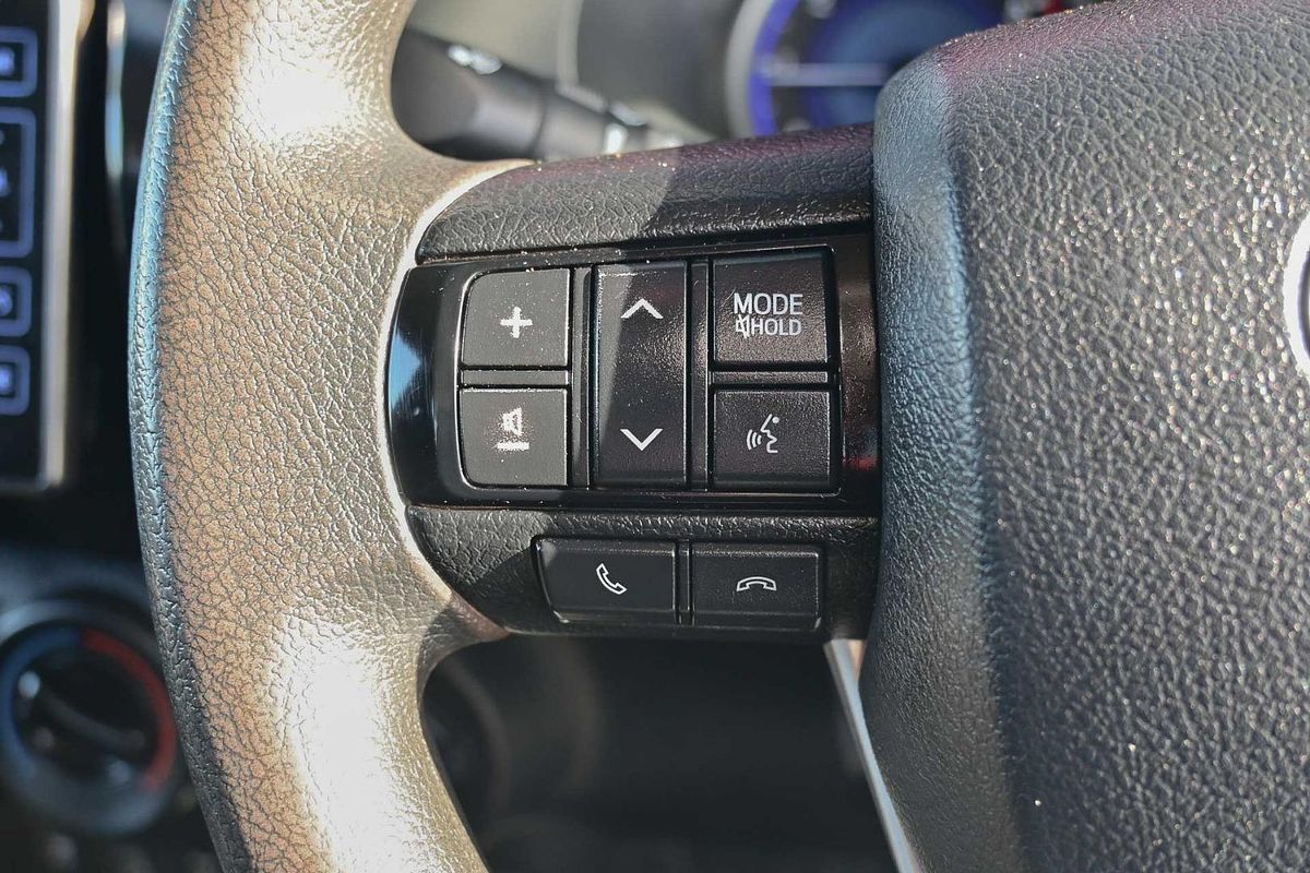 2020 Toyota Hilux SR GUN126R 4X4