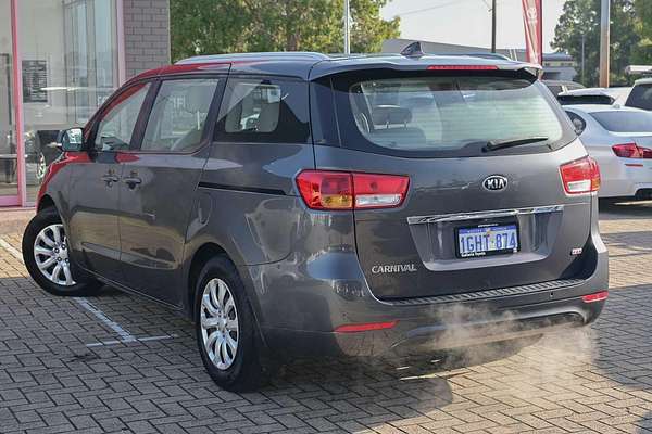 2017 Kia Carnival S YP