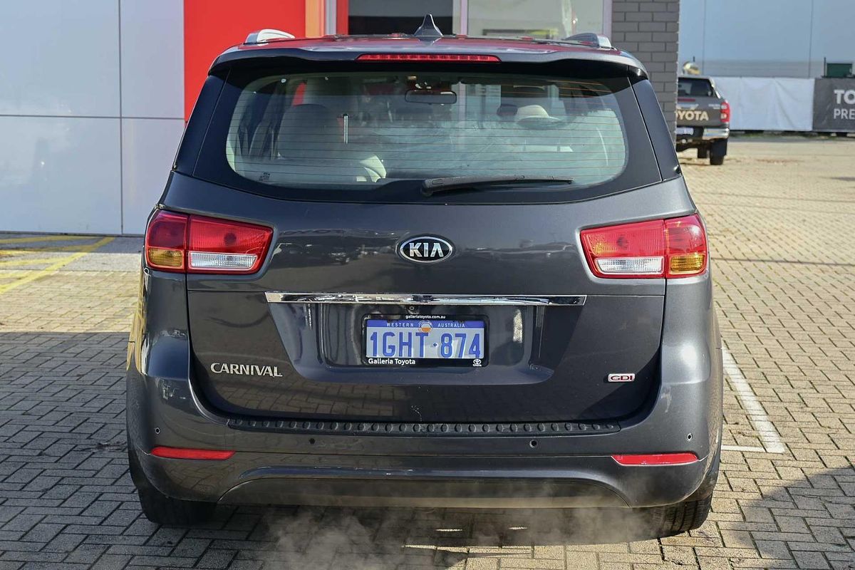 2017 Kia Carnival S YP