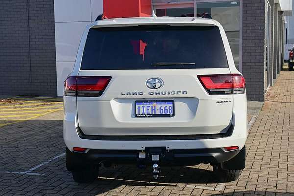 2024 Toyota Landcruiser Sahara FJA300R