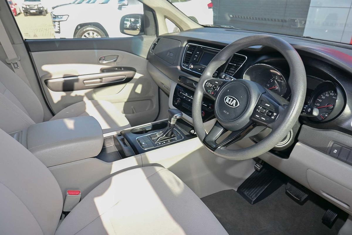 2017 Kia Carnival S YP