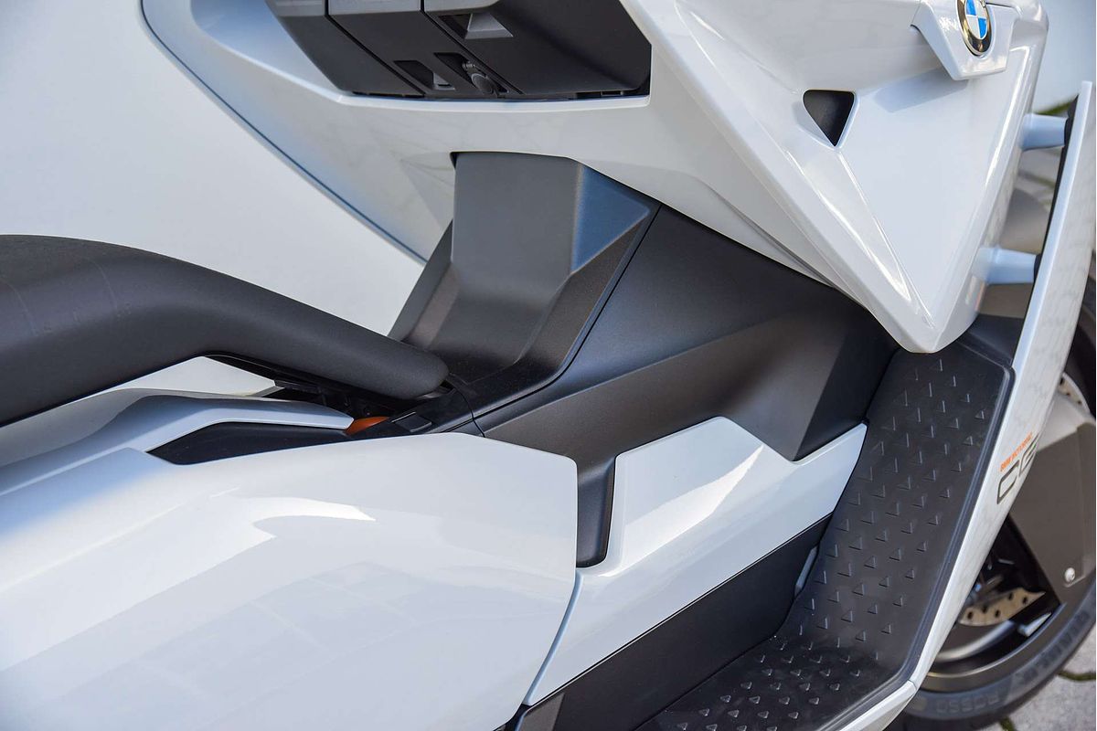 2024 BMW CE 04 CE