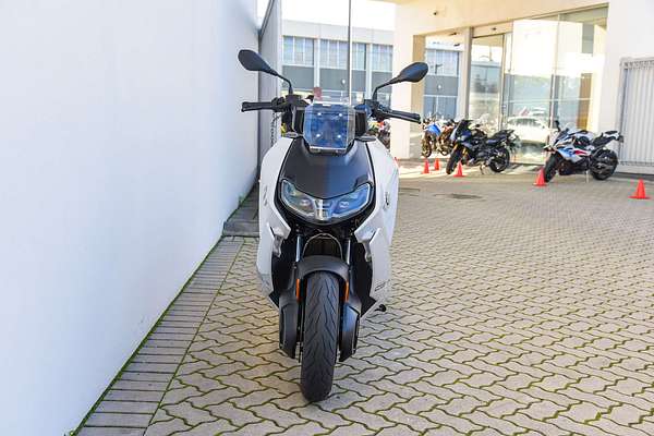 2024 BMW CE 04 CE