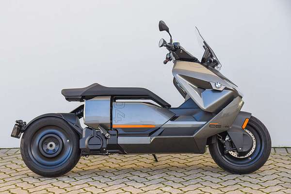 2023 BMW CE 04 Avantgarde CE