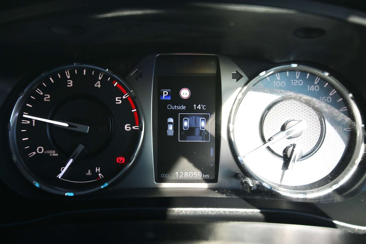 2020 Toyota Hilux SR5 GUN126R 4X4