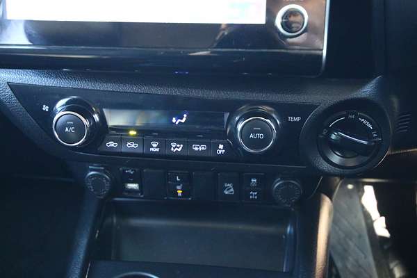 2020 Toyota Hilux SR5 GUN126R 4X4
