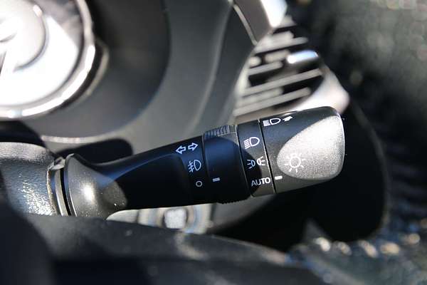 2020 Toyota Hilux SR5 GUN126R 4X4