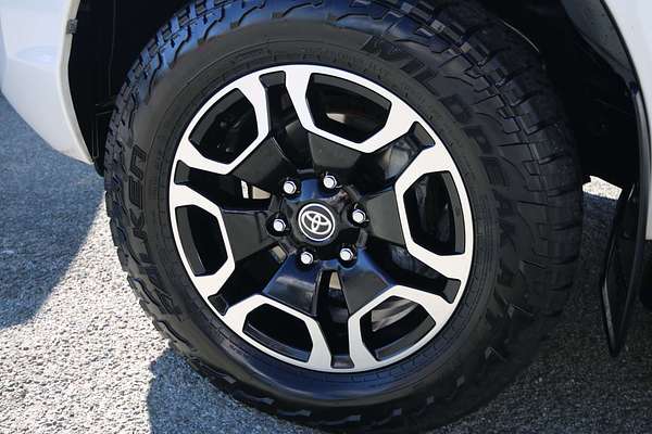 2020 Toyota Hilux SR5 GUN126R 4X4