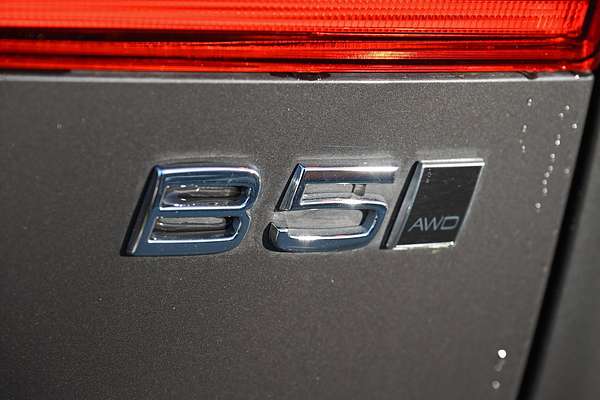 2022 Volvo XC60 B5 Inscription