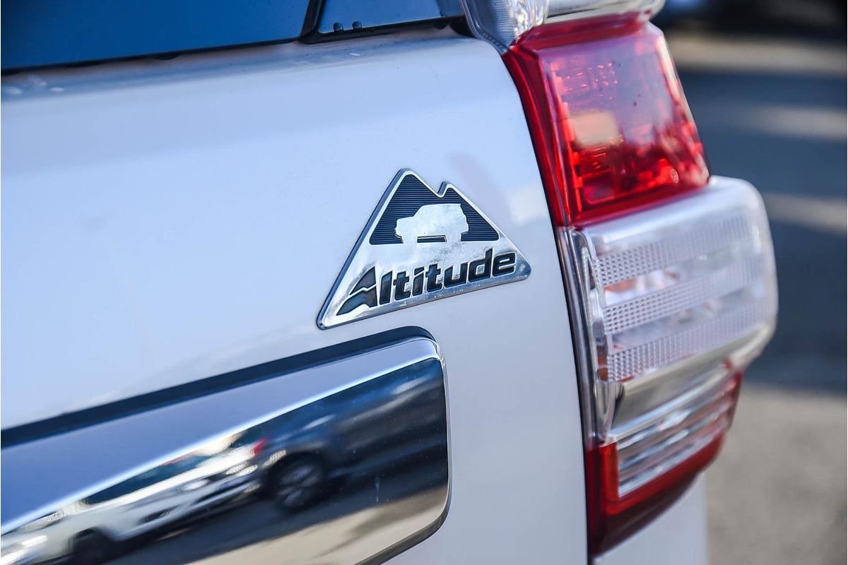 2014 Toyota Landcruiser Prado Altitude KDJ150R