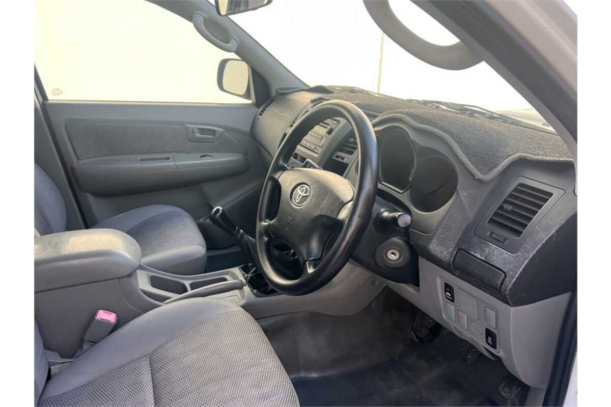 2007 Toyota HILUX SR (4x4) KUN26R 07 UPGRADE 4X4