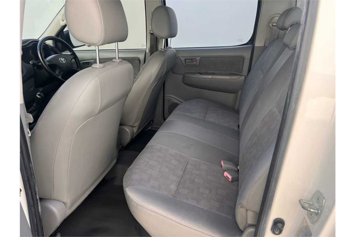 2007 Toyota HILUX SR (4x4) KUN26R 07 UPGRADE 4X4