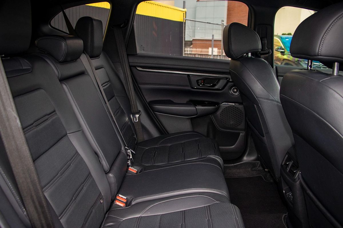 2022 Honda CR-V Black Edition RW