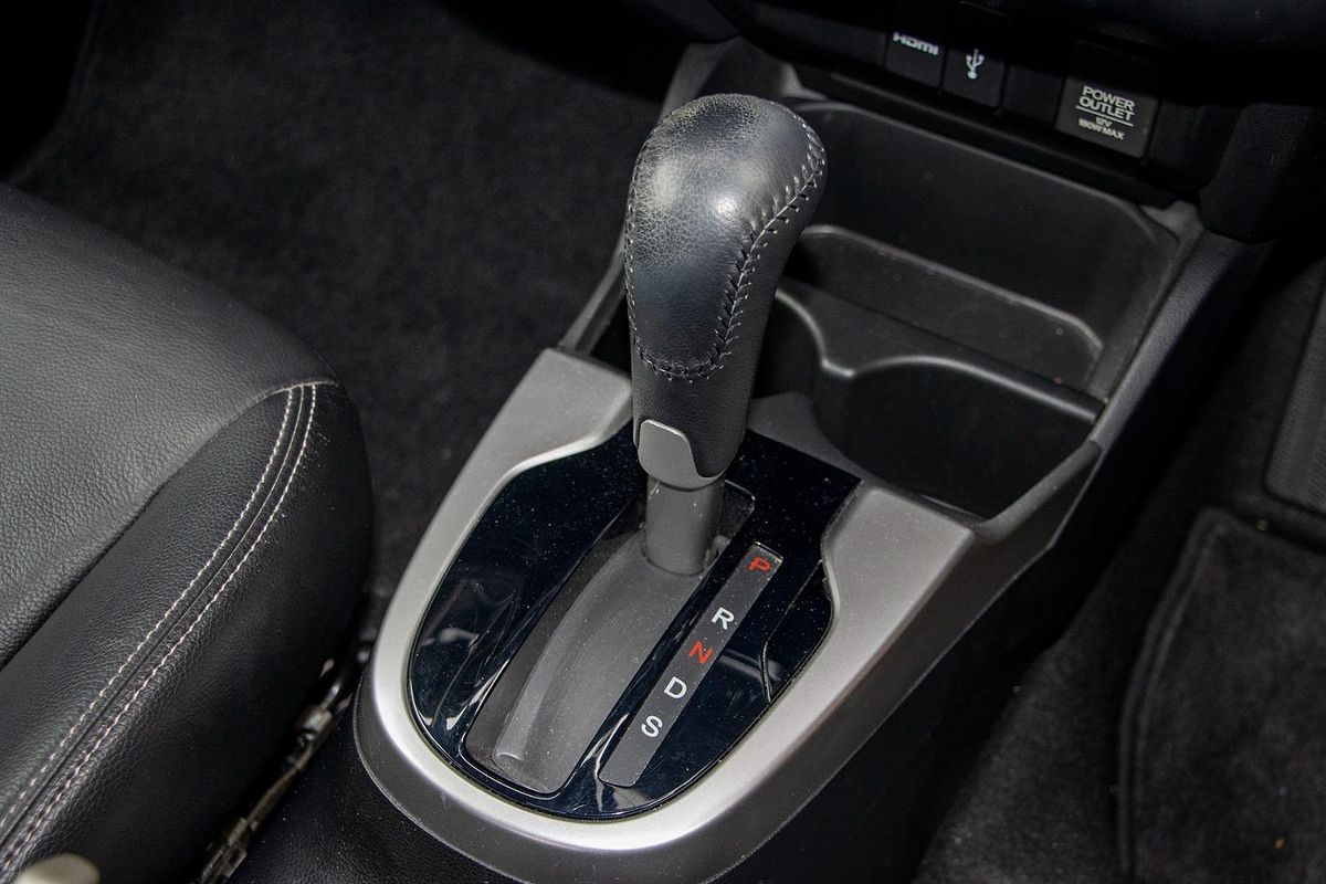 2016 Honda Jazz VTi-L GF