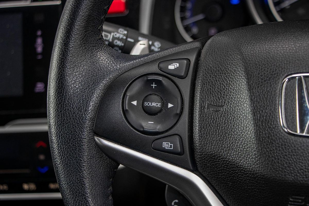 2016 Honda Jazz VTi-L GF