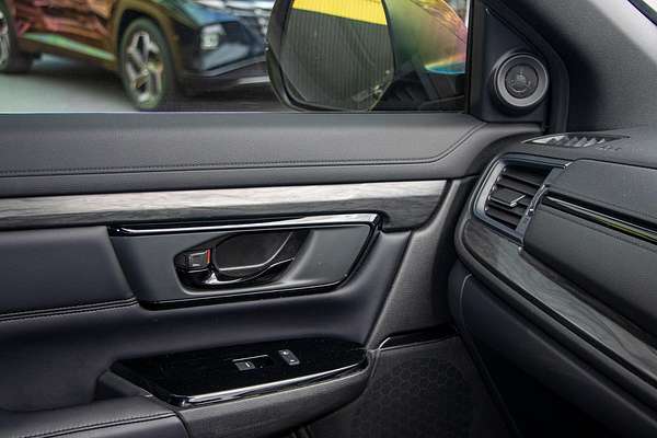 2022 Honda CR-V Black Edition RW