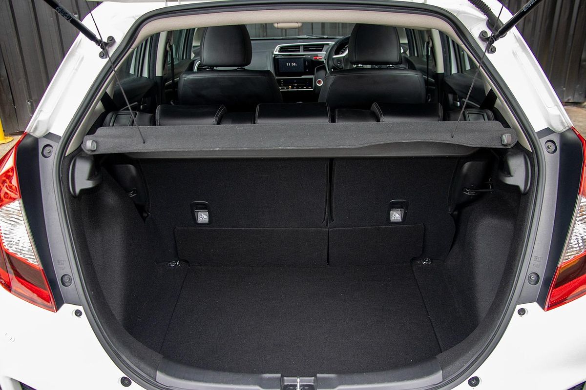 2016 Honda Jazz VTi-L GF