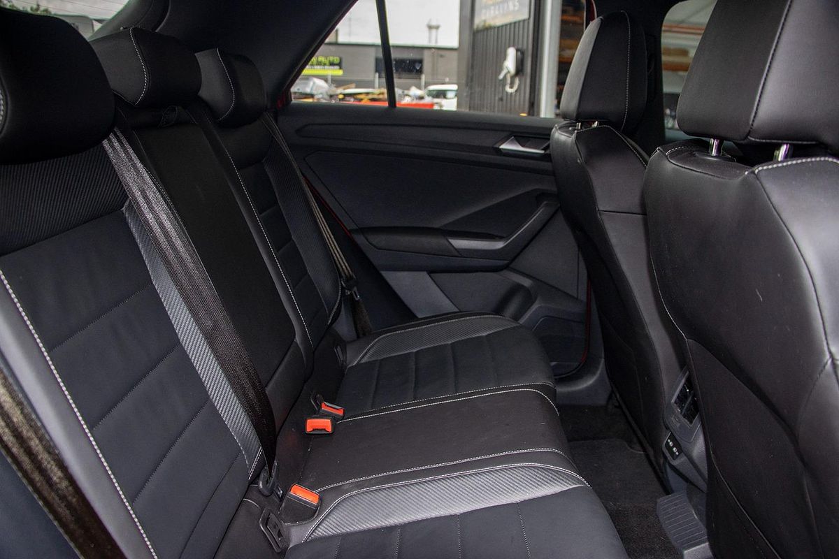 2023 Volkswagen T-Roc 140TSI R-Line D11