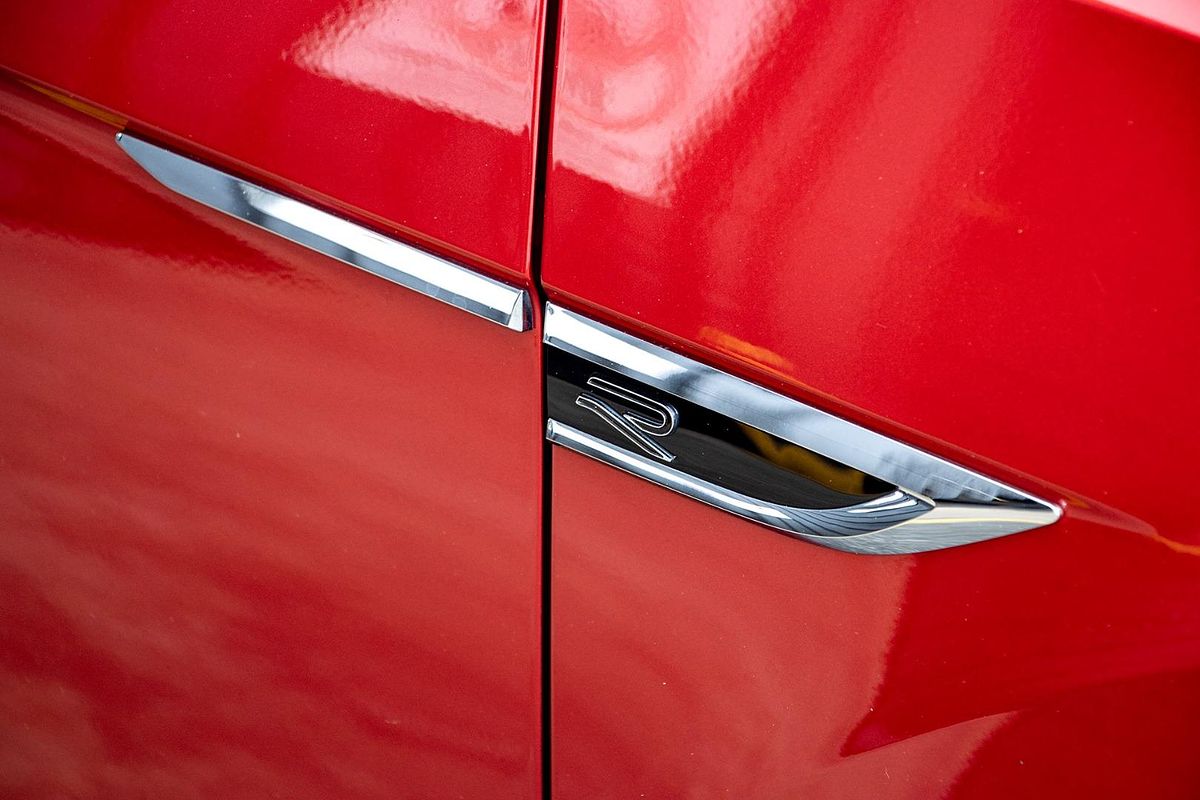 2023 Volkswagen T-Roc 140TSI R-Line D11