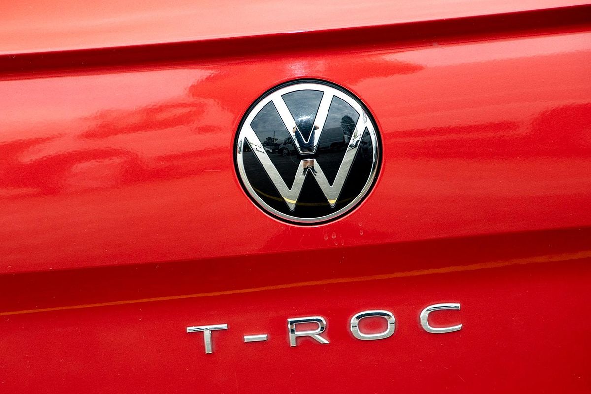 2023 Volkswagen T-Roc 140TSI R-Line D11