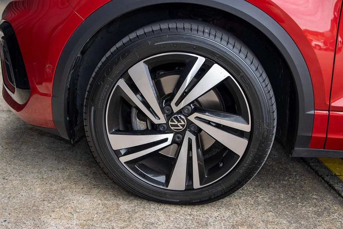 2023 Volkswagen T-Roc 140TSI R-Line D11