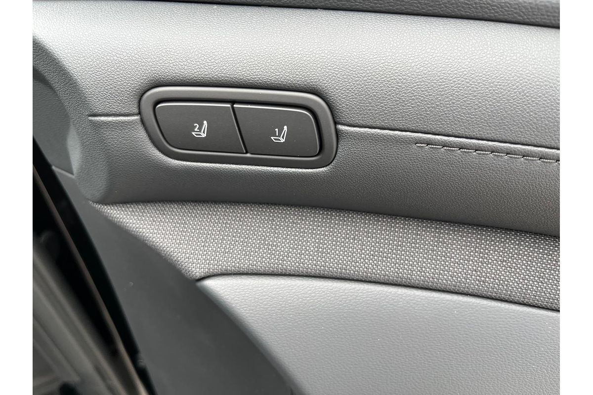 2025 Hyundai Palisade Calligraphy Black Ink LX2.V5