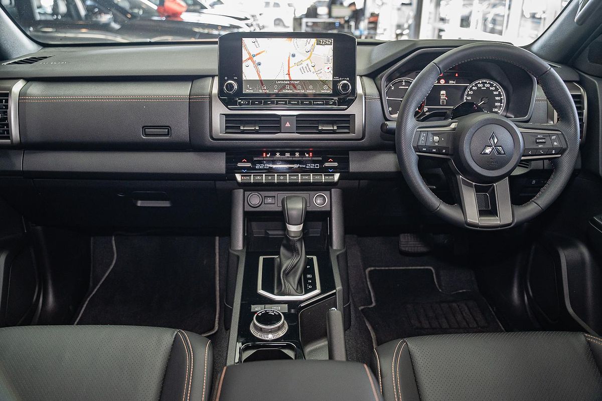 2025 Mitsubishi Triton GSR MV 4X4