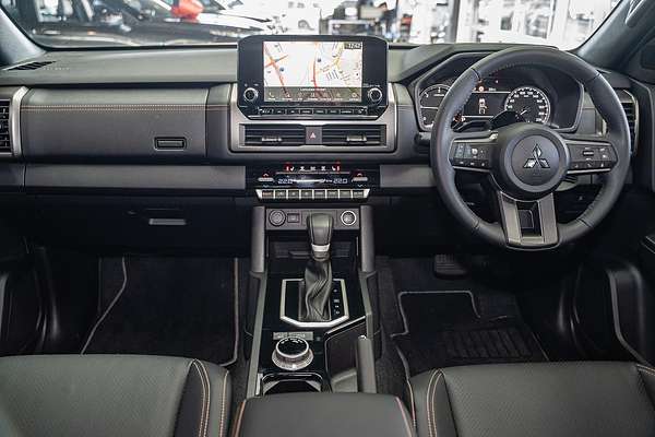 2025 Mitsubishi Triton GSR MV 4X4