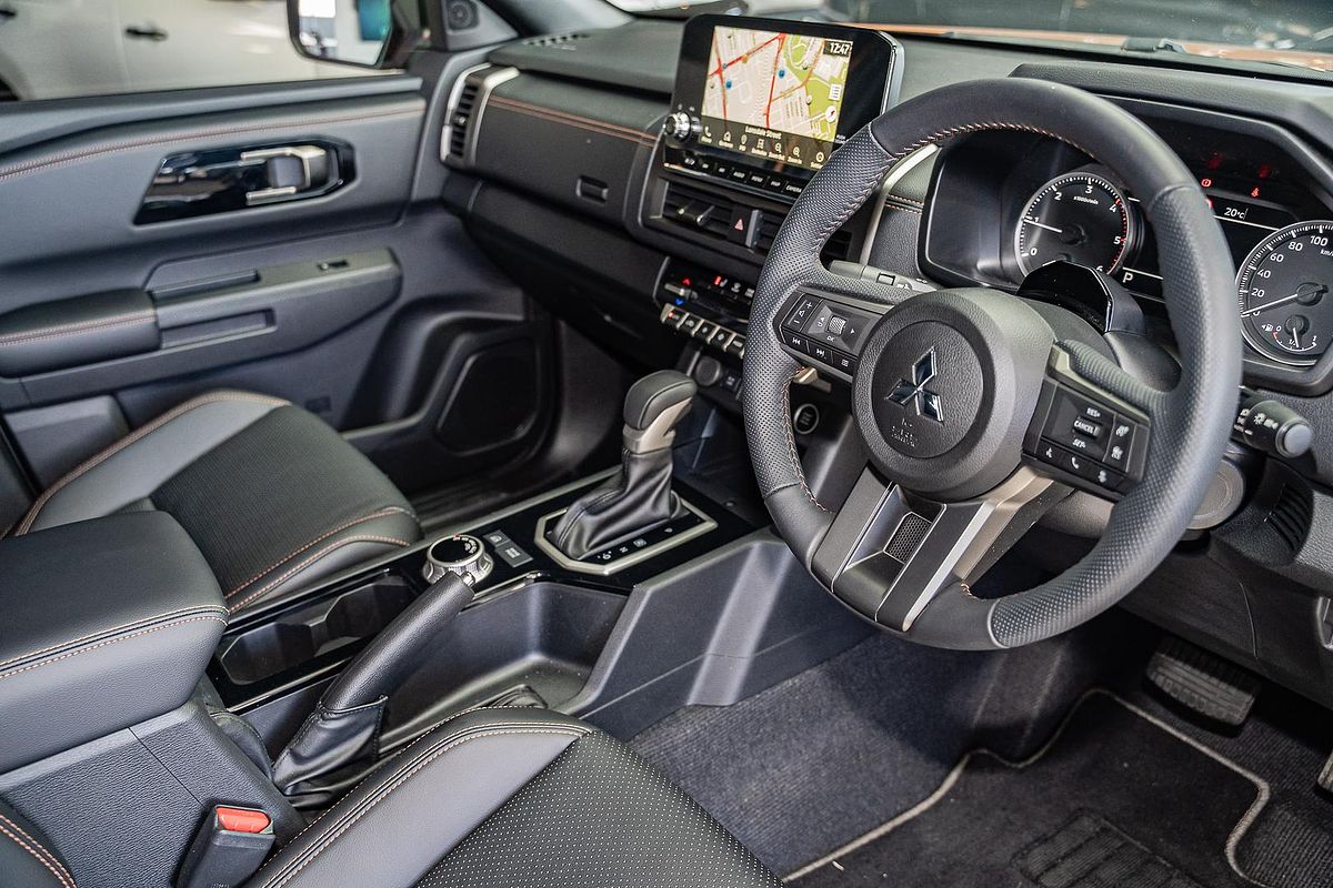 2025 Mitsubishi Triton GSR MV 4X4