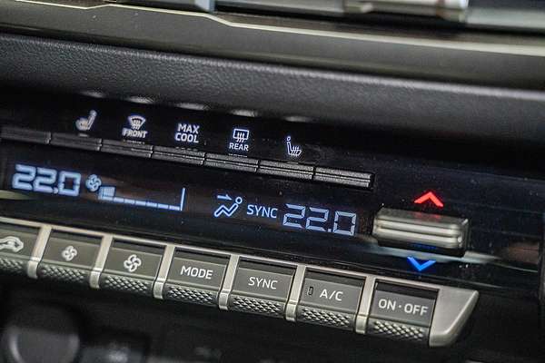 2025 Mitsubishi Triton GSR MV 4X4