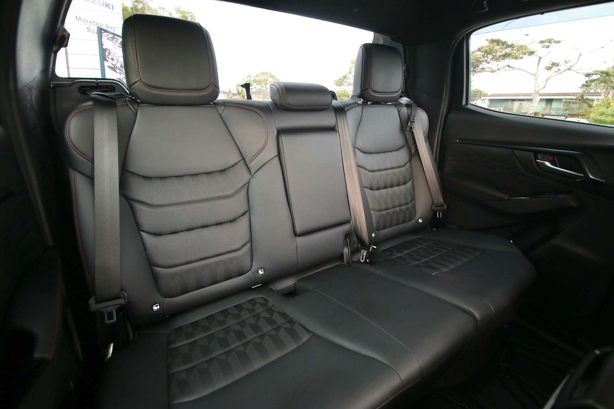 2024 Isuzu D-MAX X-TERRAIN 4X4