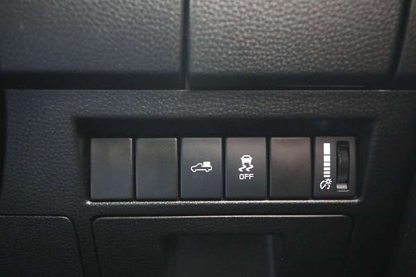 2024 Isuzu D-MAX X-TERRAIN 4X4