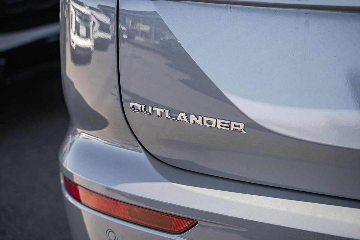 2025 Mitsubishi Outlander Aspire ZM